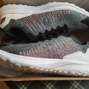 Men's Tennis Shoes 11.5